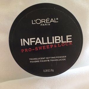 Infallible pro-sweep&lock powder by L’Oréal